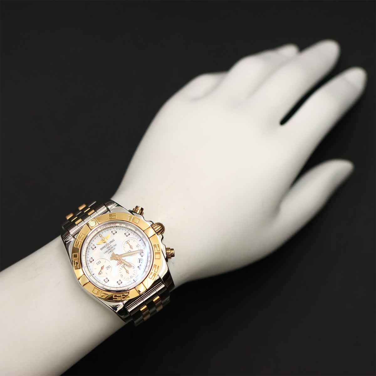 Chronomat 41 CB0140 8P Diamond PG Date White Shell Dial