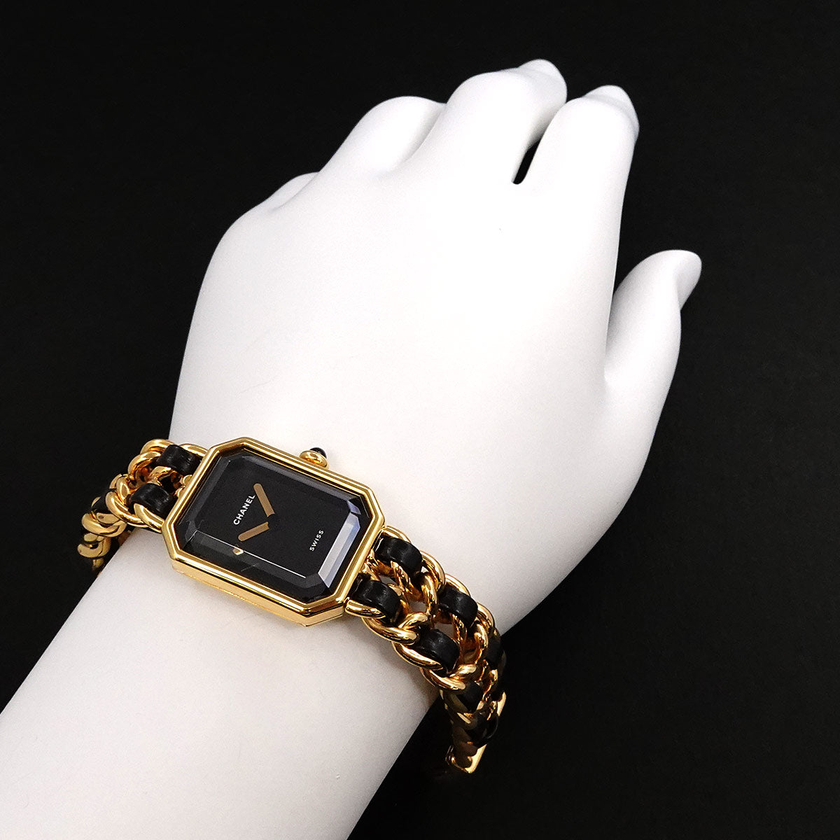 Premiere Size S H0001 Vintage Quartz Black Dial Ladies Watch