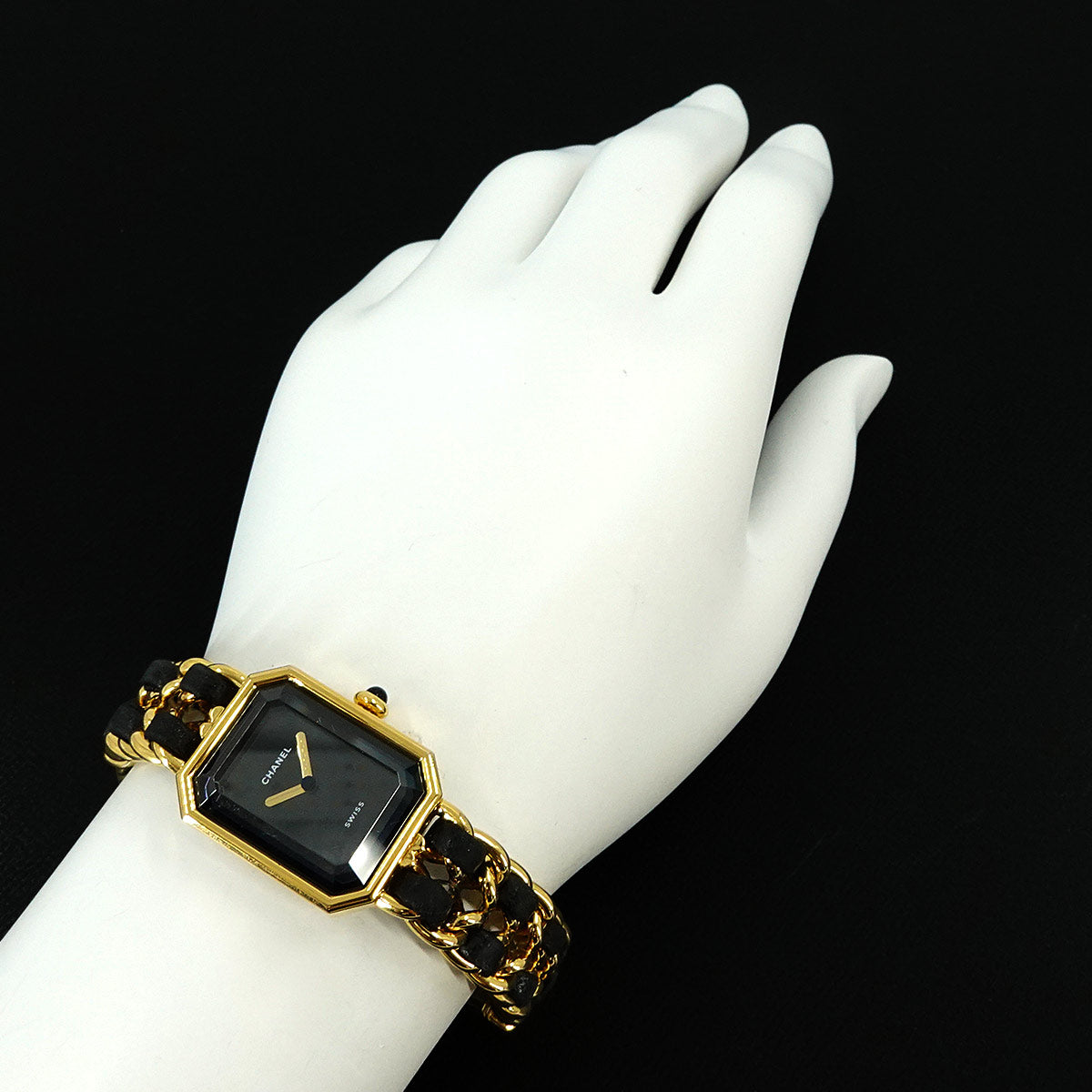 Premiere Size S H0001 Vintage Quartz Black Dial Ladies Watch