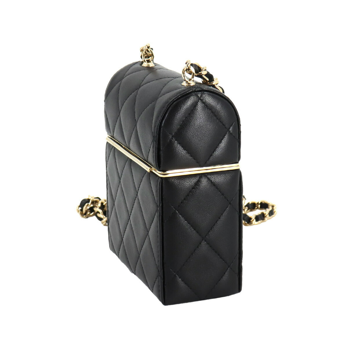 Matelasse Box type Chain Shoulder Bag Leather Black AP2656