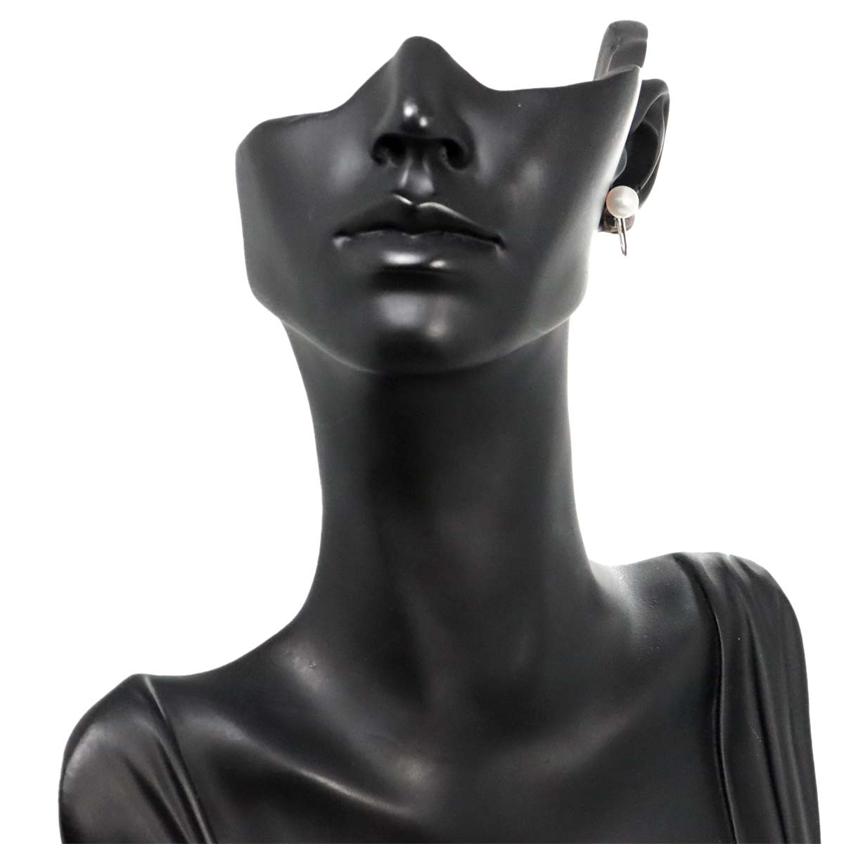 MIKIMOTO Akoya Pearl 6.8mm Earrings 18K WG 750