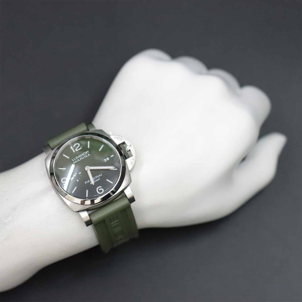 Luminor Marina Verde Smeraldo PAM01356 Automatic Mens Watch