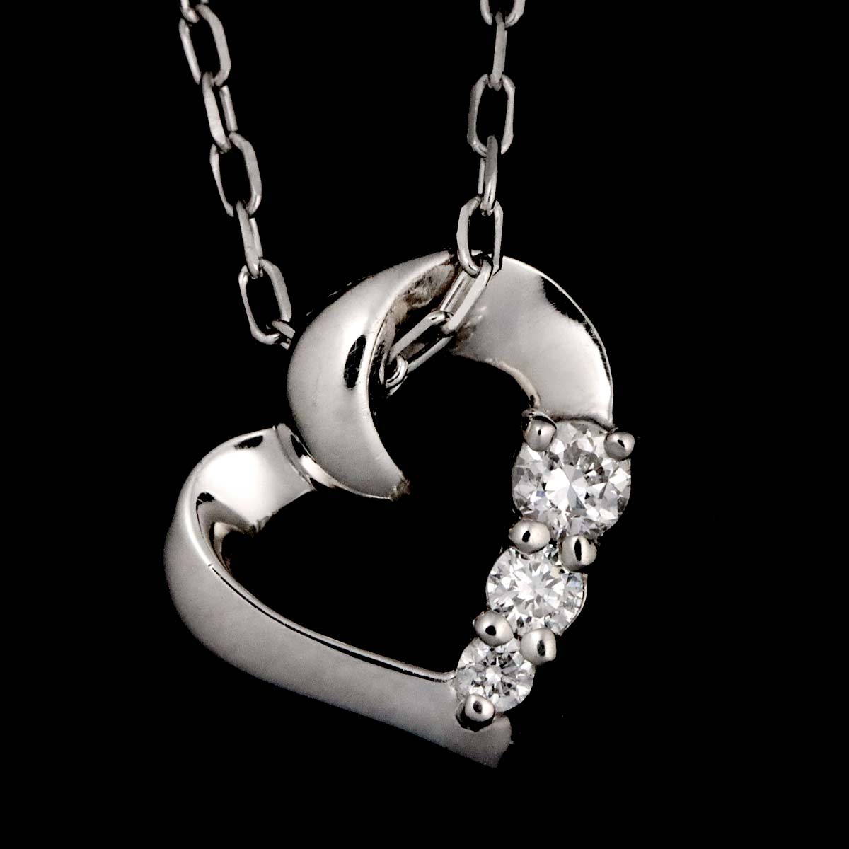 Heart Diamond Necklace Pt Prarinum