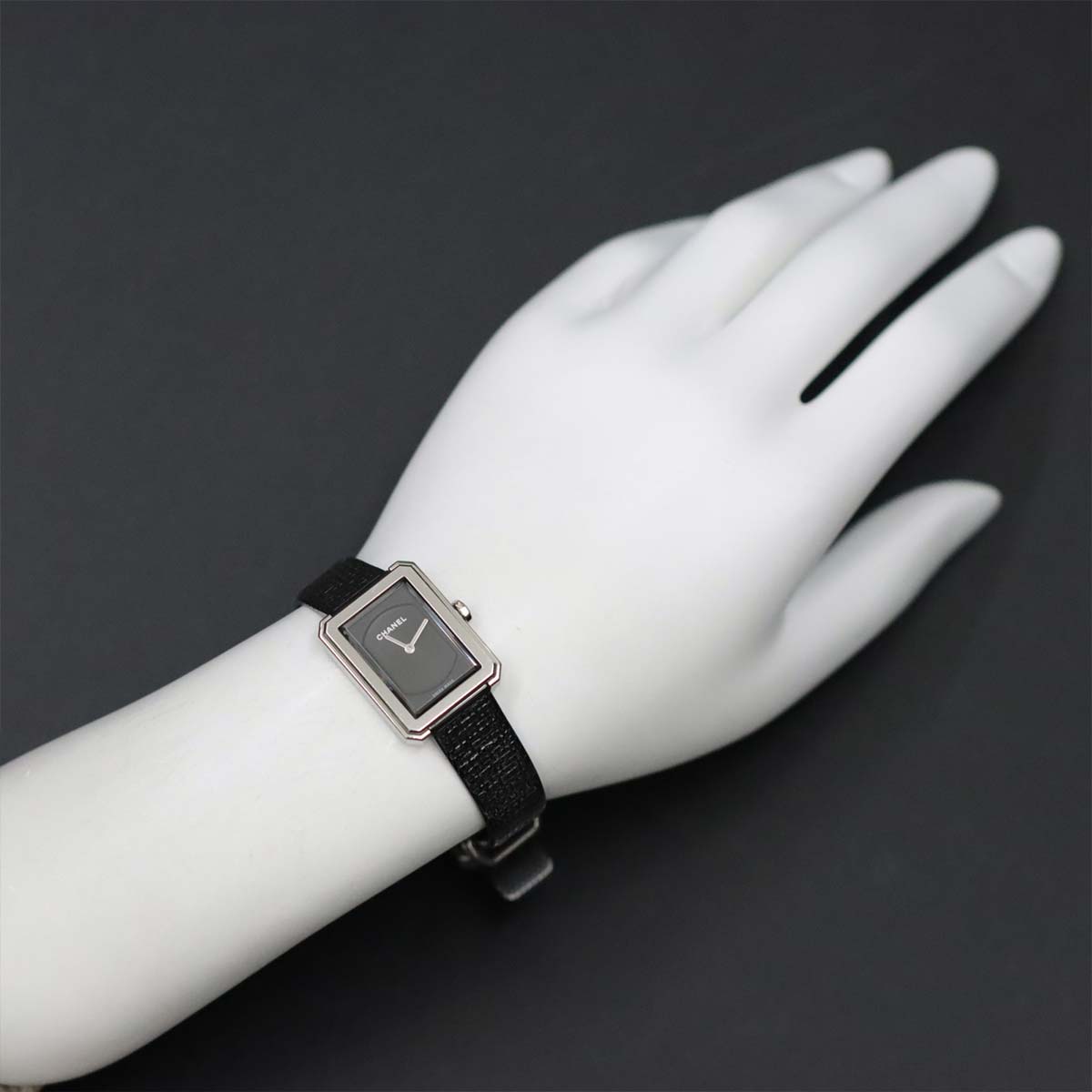 Boyfriend H5317 Quartz Black Dial Ladies Watch