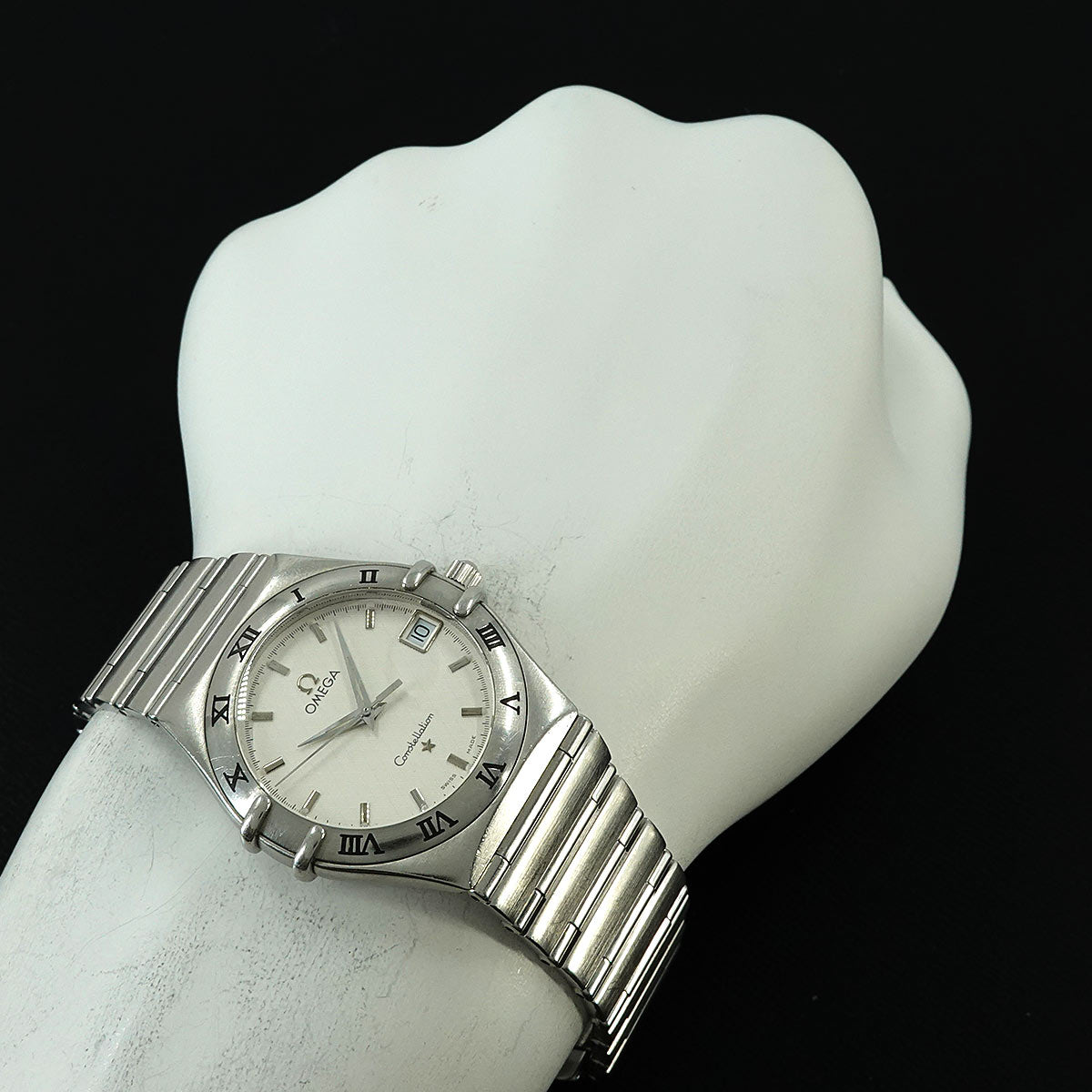 Constellation 1512 30 Quartz Date Silver Dial Mens Watch