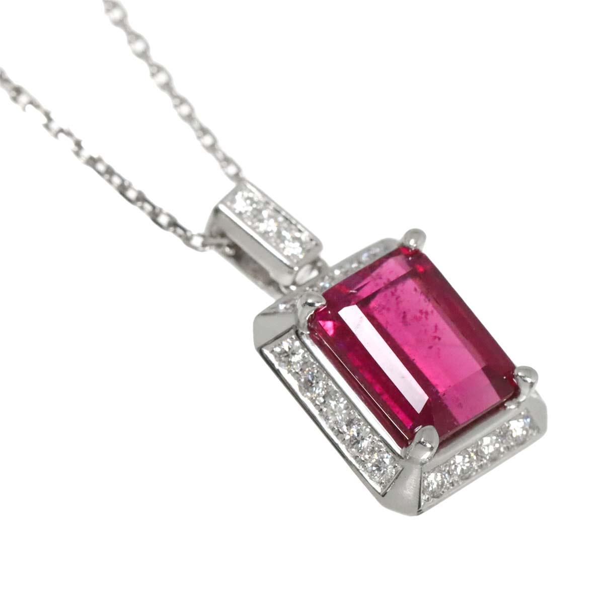 Tourmaline 1.78ct Diamond 0.16ct Necklace 18K White Gold 750