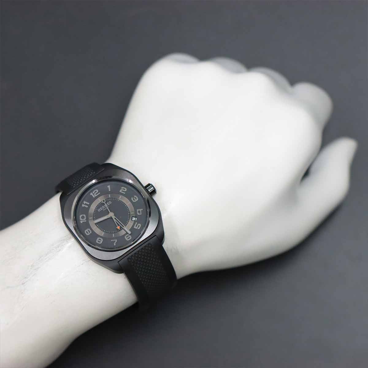 H08 SP1.742 Automatic Black Dial Date Mens Watch