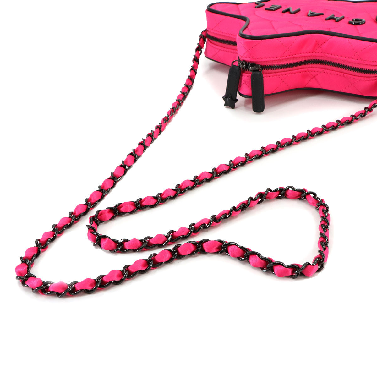Matelasse Star Chain Shoulder Bag Satin Fuchsia Black AS4579