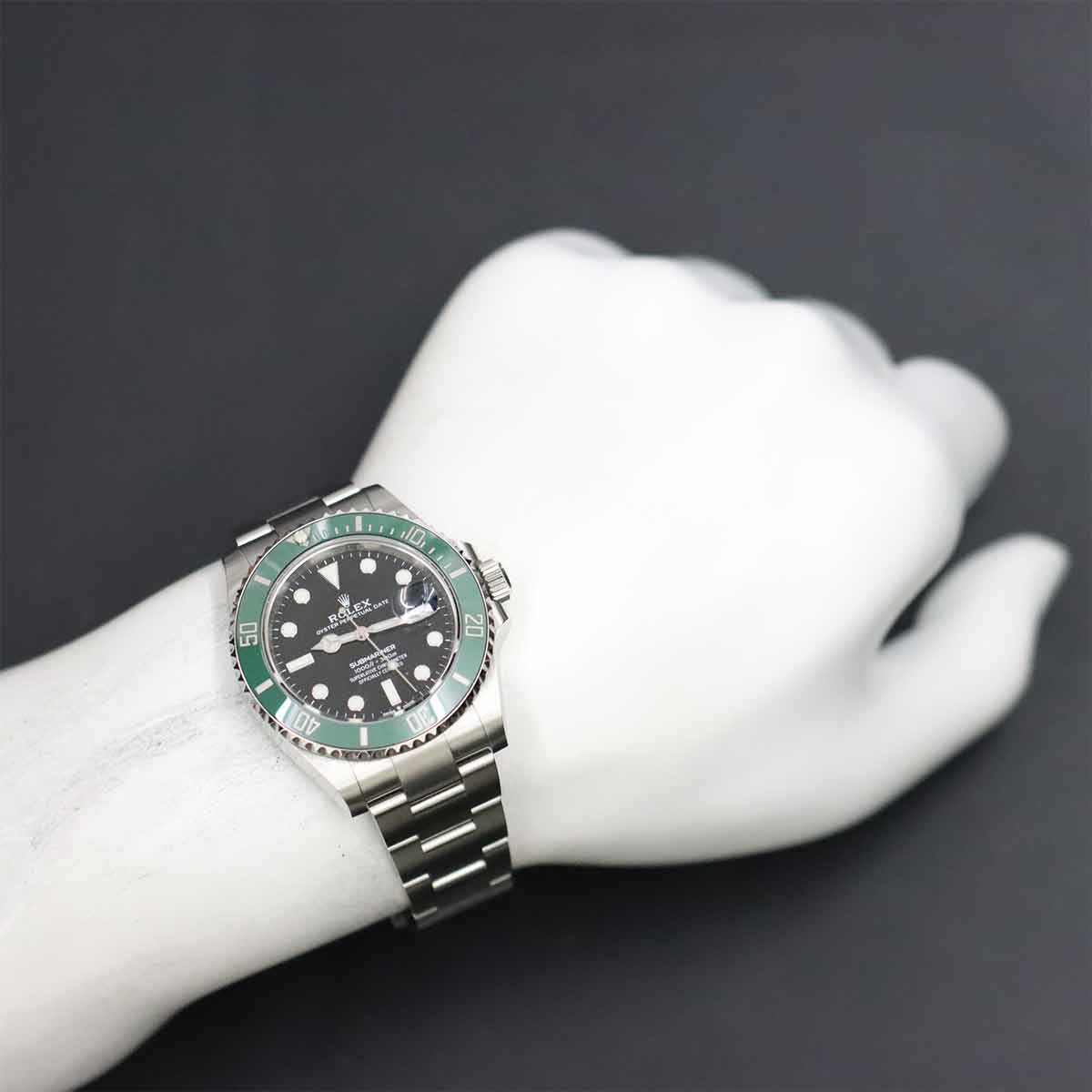 Submariner Date 126610LV Serial Random Green Bezel Dial Mens