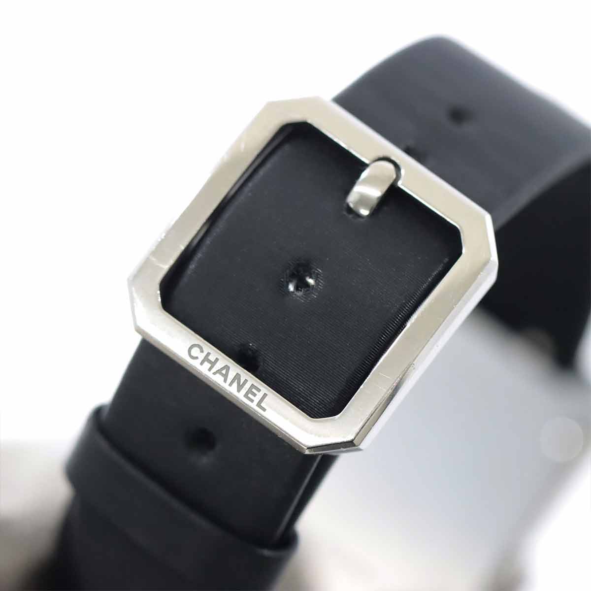 Boyfriend Wanted de Chanel H7470 Quartz Black Dial Ladies