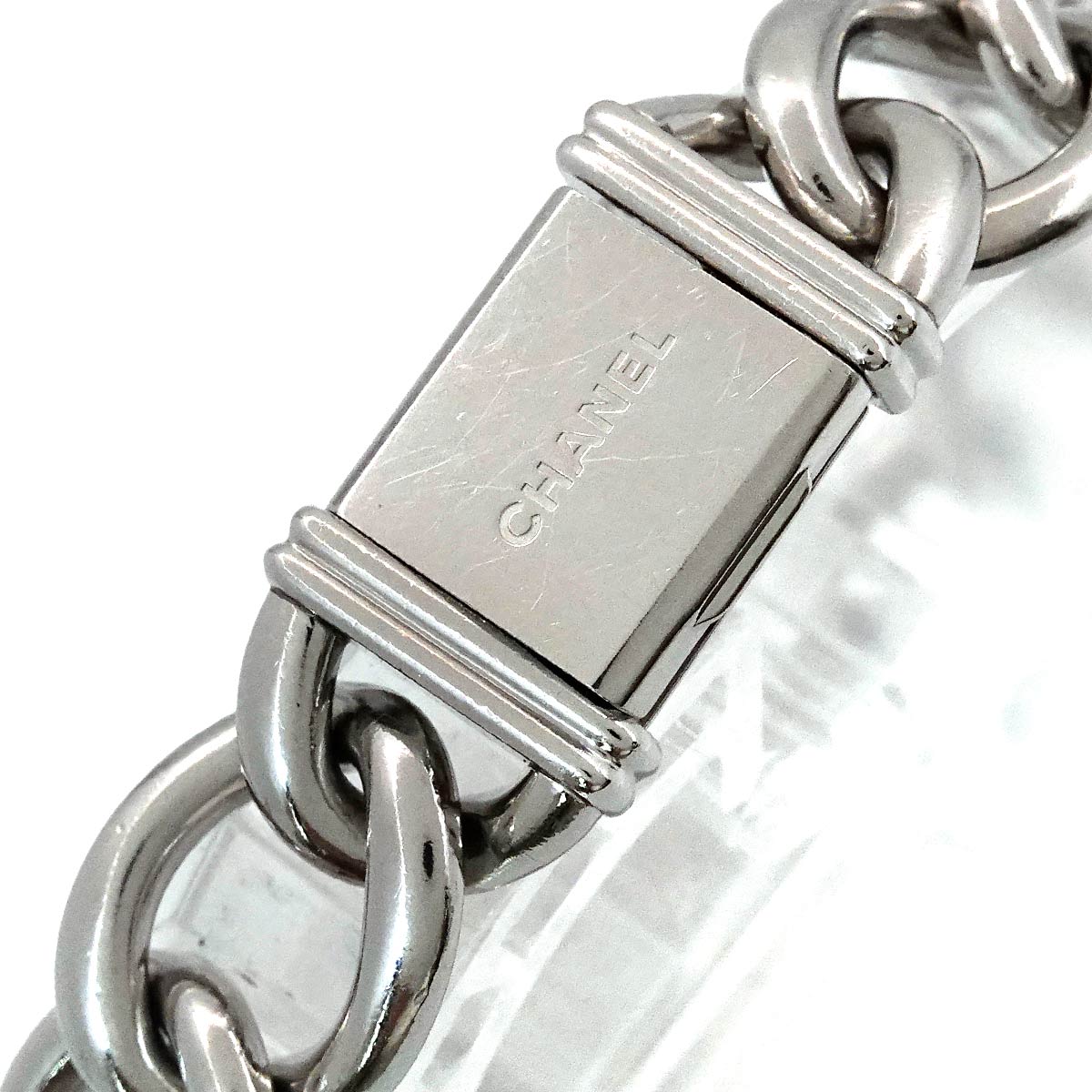 Premiere M Size H0452 Quartz Black Dial Ladies Watch