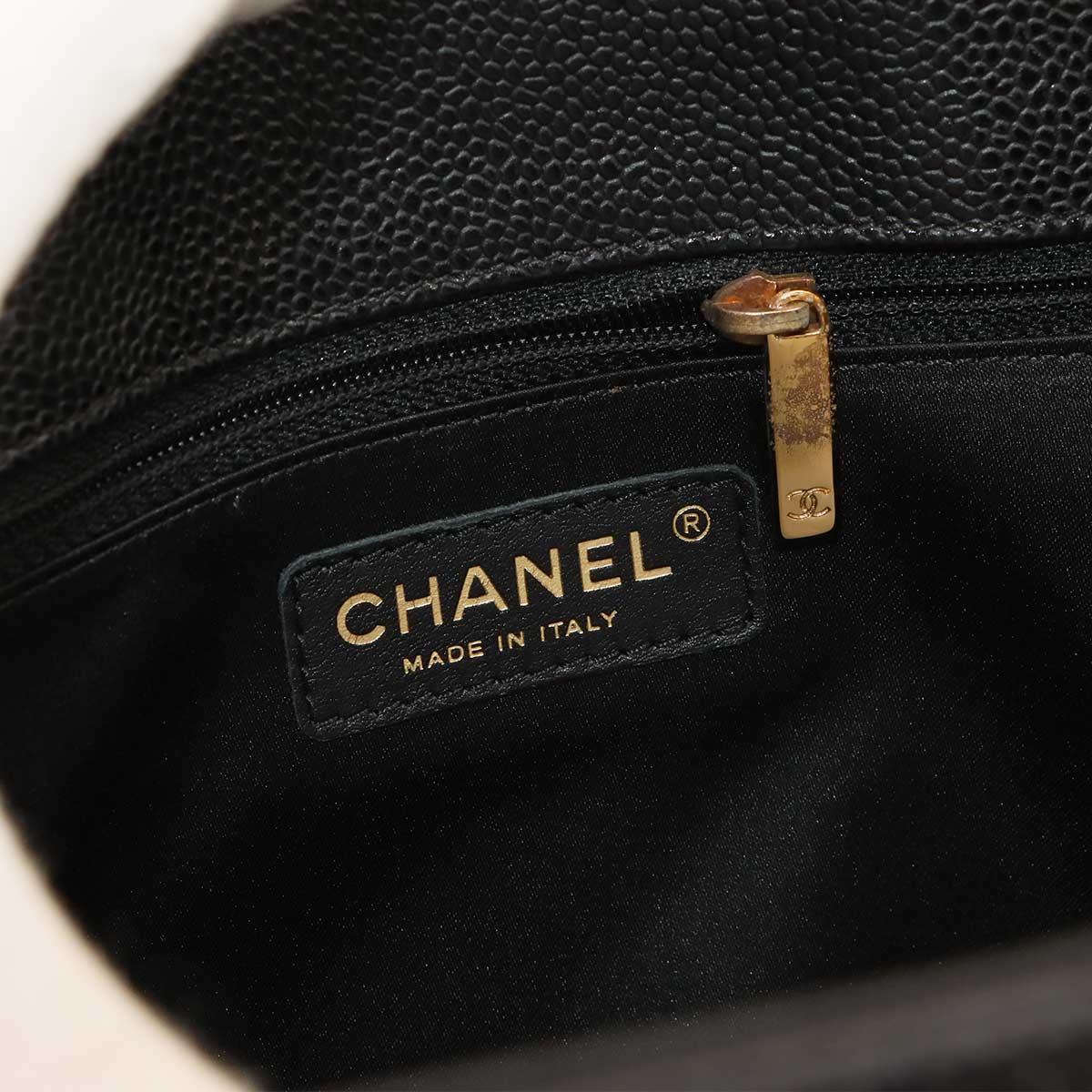 Matelasse Grand Shopping Tote Bag Caviar Skin Black GST A50995