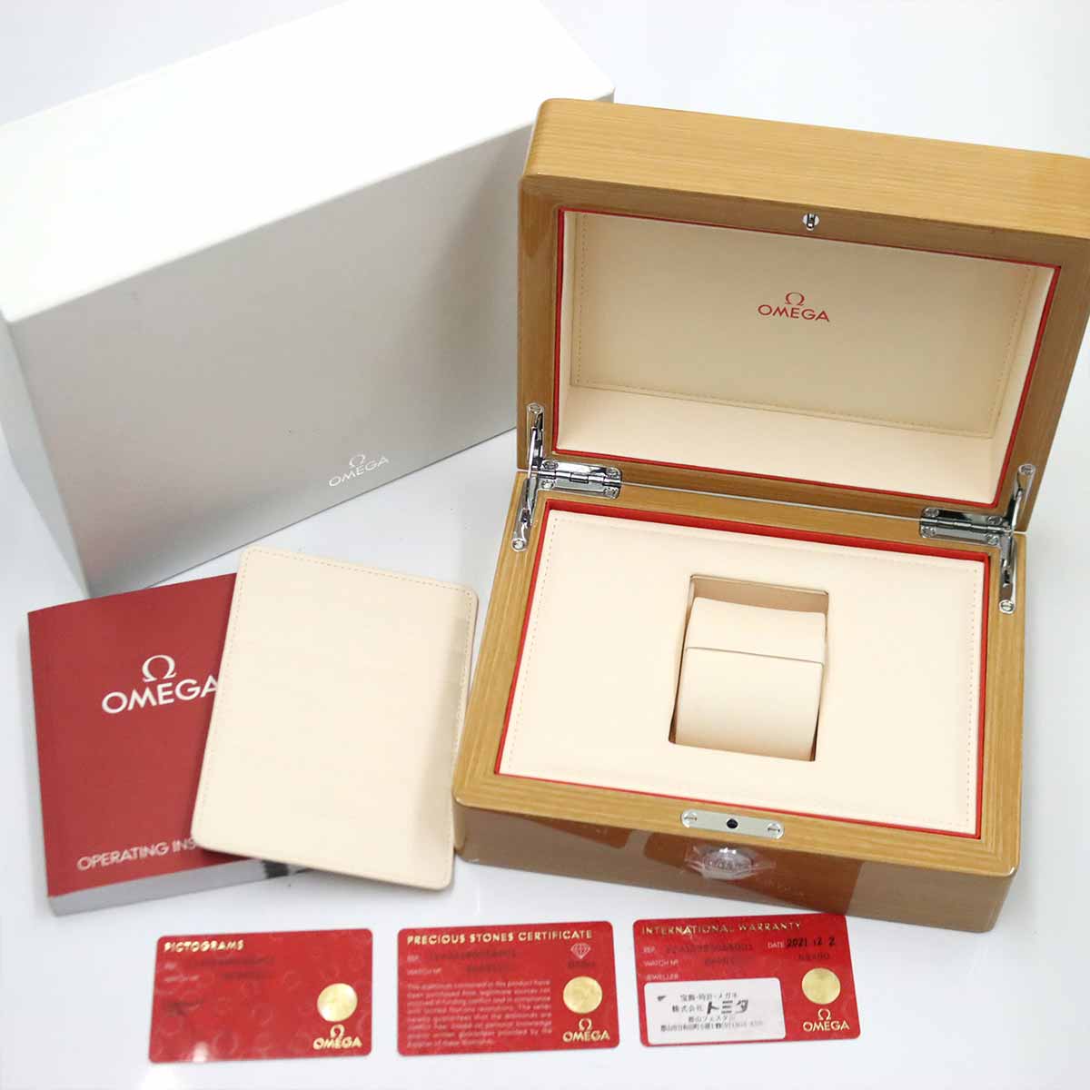 Speedmaster 38 324 38 50 55 001 Chronograph White Shell Dial