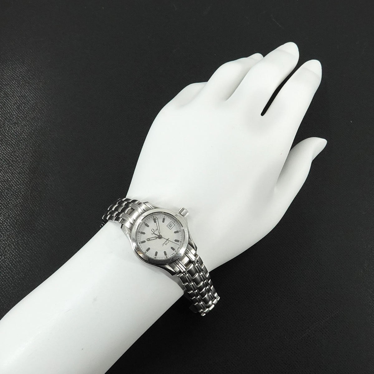 Seamaster 2571.21 Quartz Date White Dial Ladies Watch