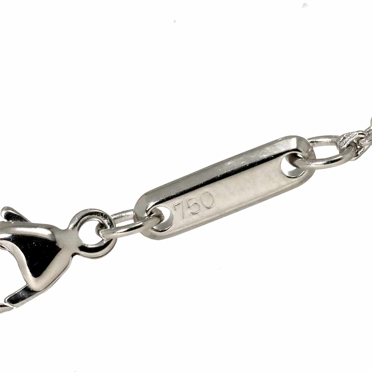 Spirit Heart Sapphire Necklace 18K White Gold 750