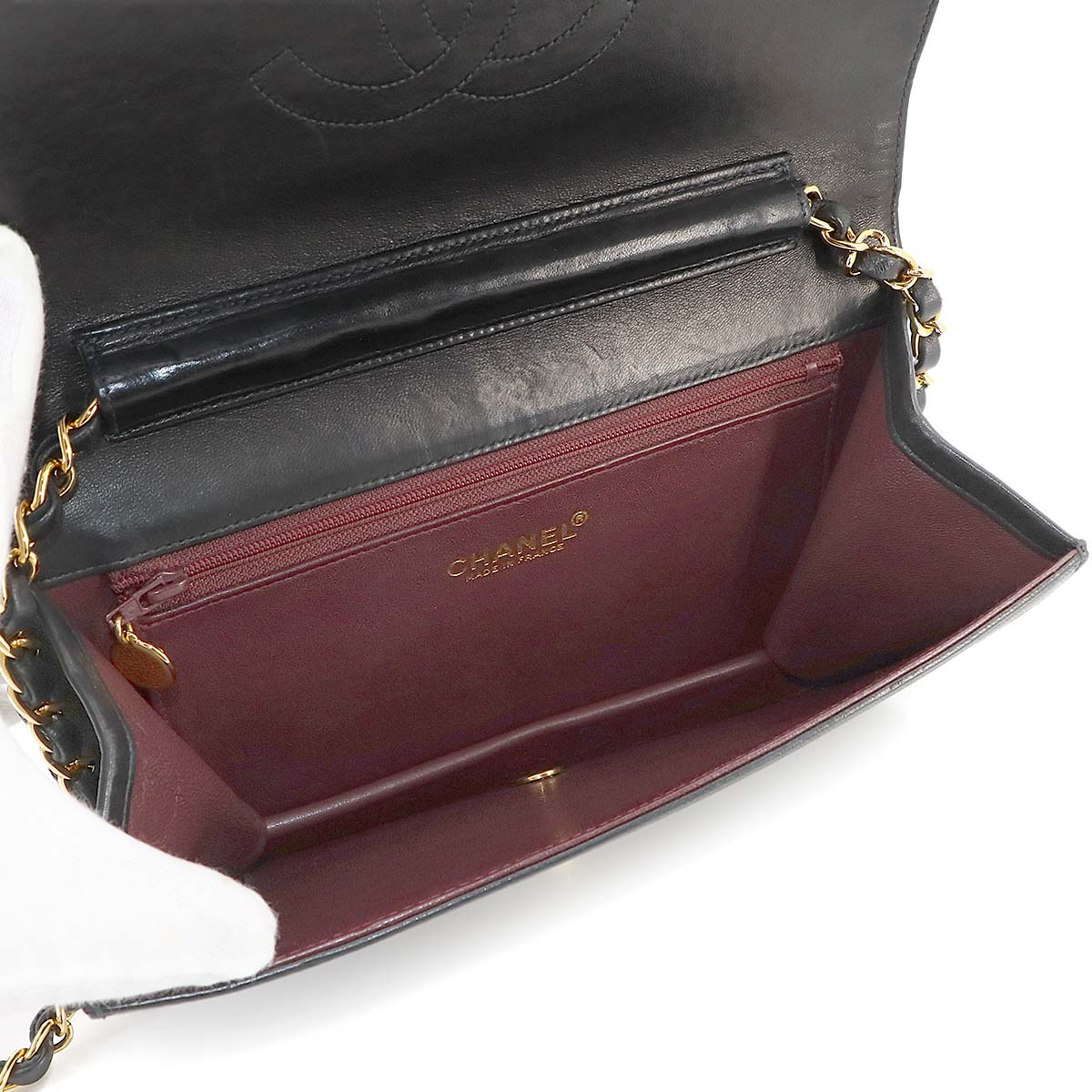 Matelasse Chain Shoulder Bag Leather Black Vintage