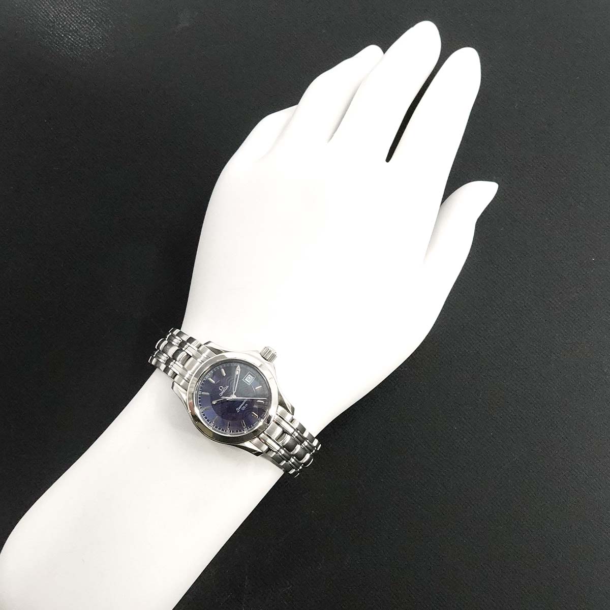 Seamaster 120m Date Quartz Blue Dial Ladies Watch