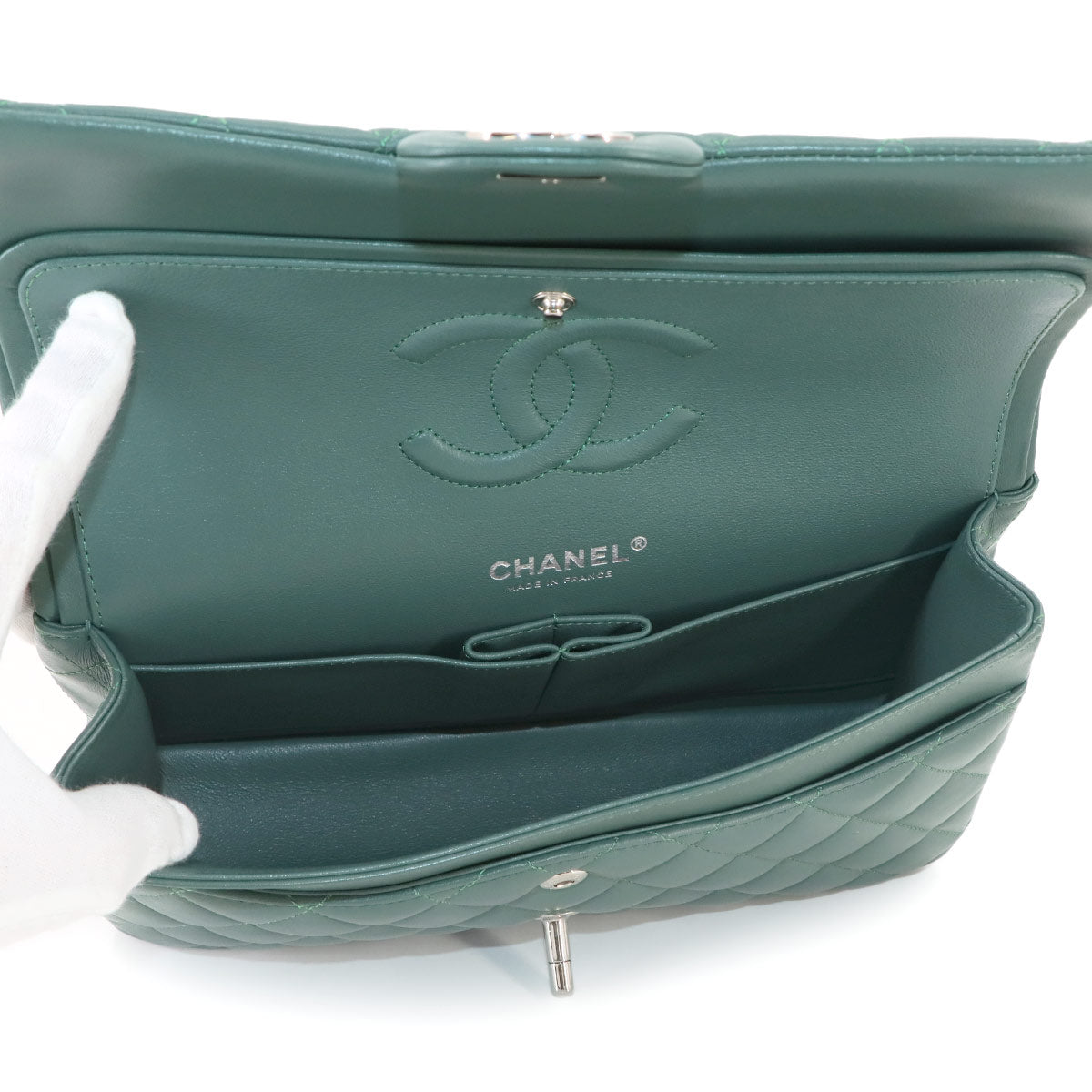 Matelasse 25 Chain Shoulder Bag Leather Green A01112 Purse