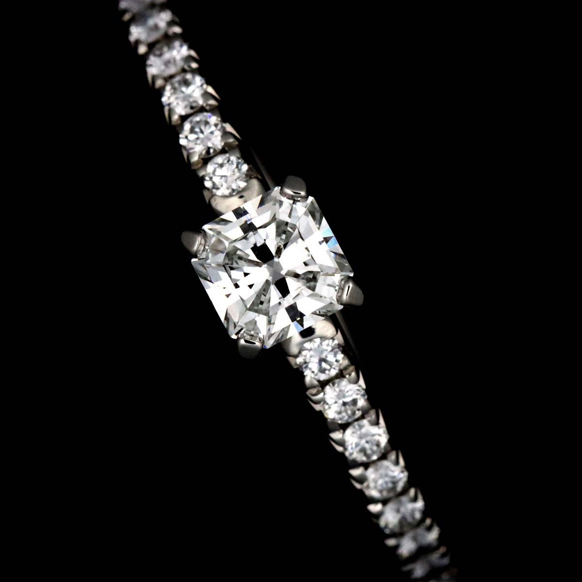 T True Diamond 0.19ct 0.09ct Ring Pt 4.5(US)