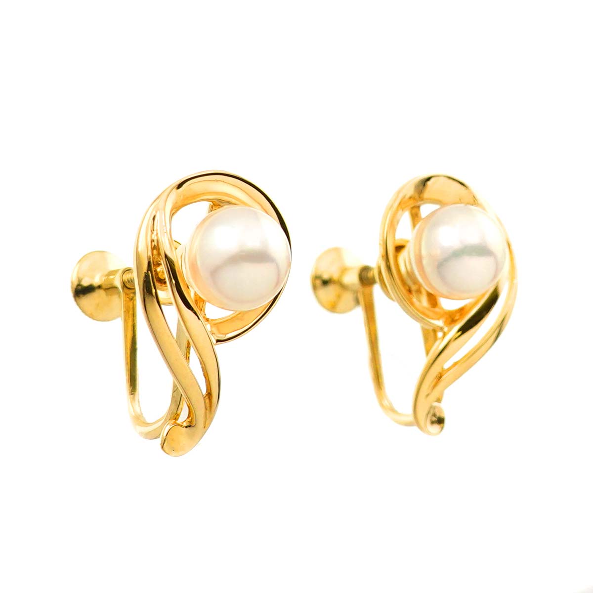MIKIMOTO Akoya Pearl 6.7mm Earrings 14K Yellow Gold 585