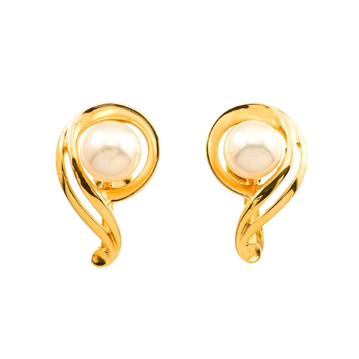 MIKIMOTO Akoya Pearl 6.7mm Earrings 14K Yellow Gold 585
