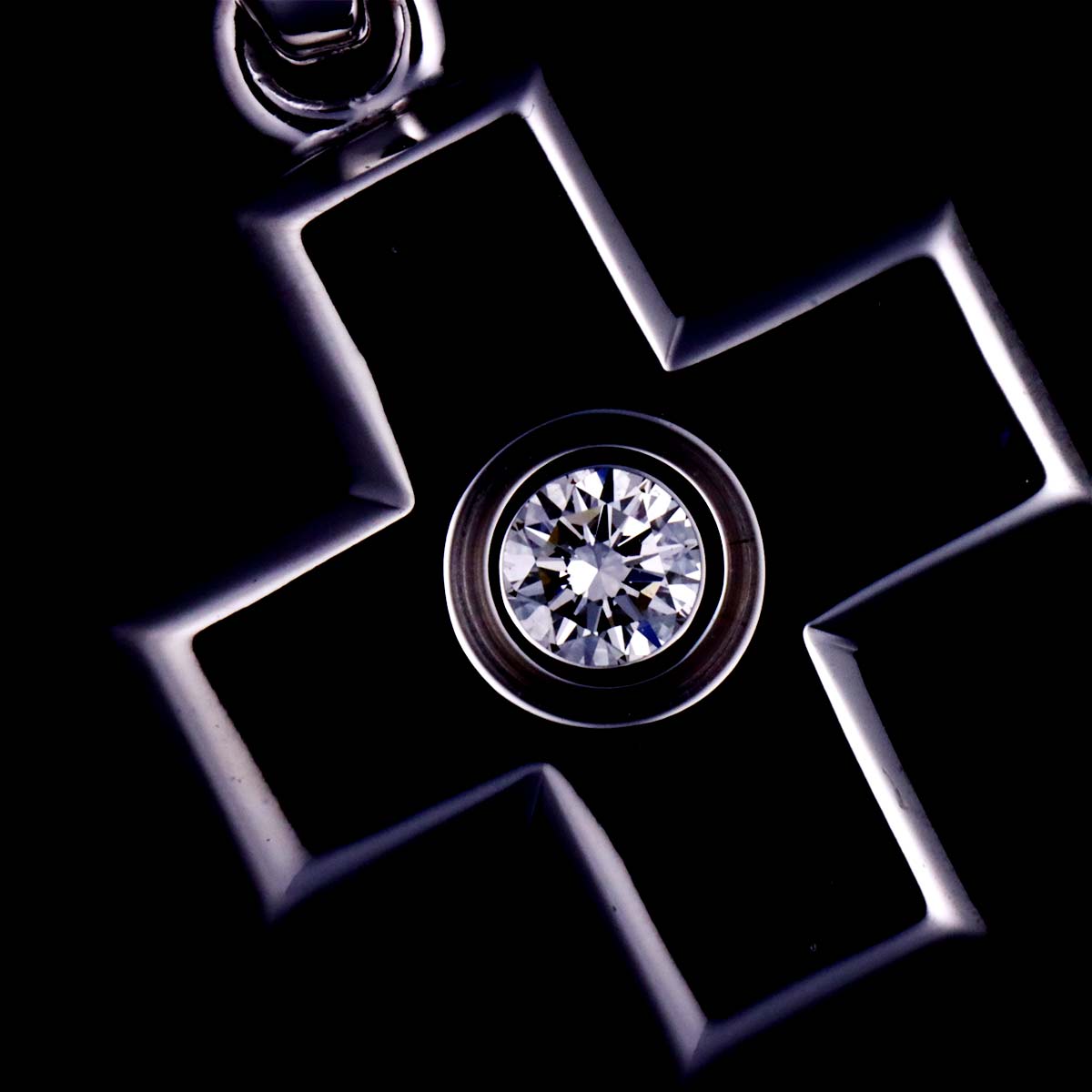 Diamond Cross Necklace 18K White Gold 750