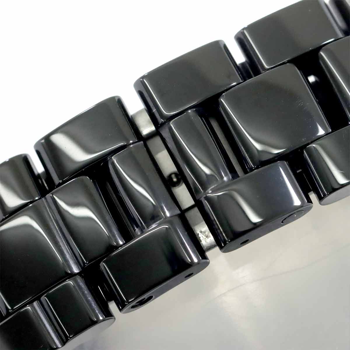 J12 38mm H0685 Ceramic Date Automatic Black Dial Mens Watch