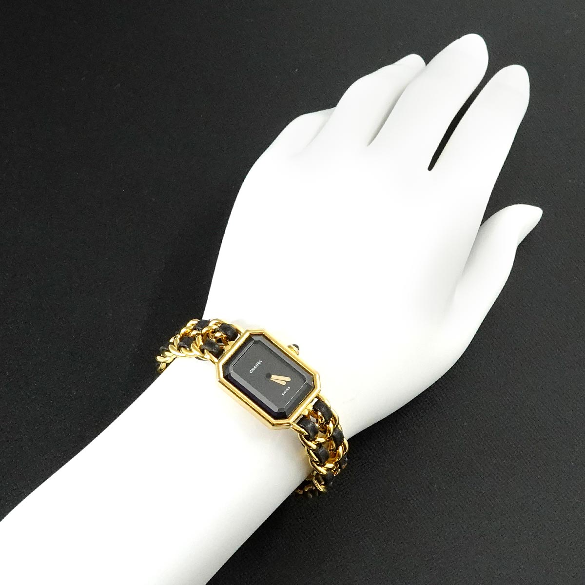 Premiere Size L H0001 Vintage Quartz Black Dial Ladies Watch