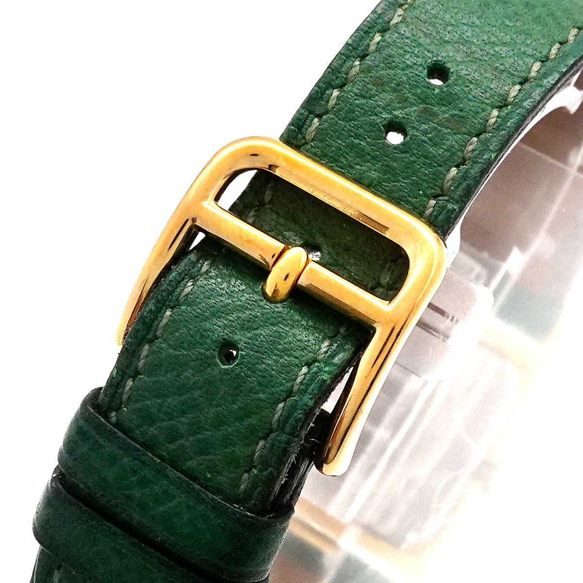 Medor Vintage pyramid Gold studs Quartz White Dial Ladies