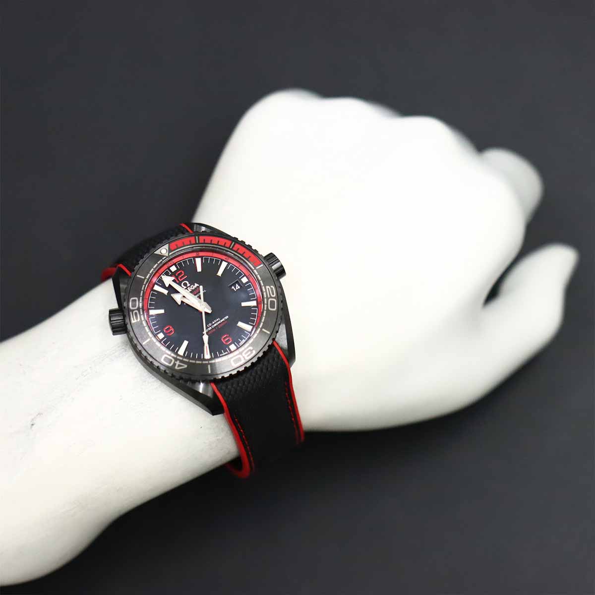 Seamaster Planet Ocean 600M GMT 215 92 46 22 01 003 Black Dial