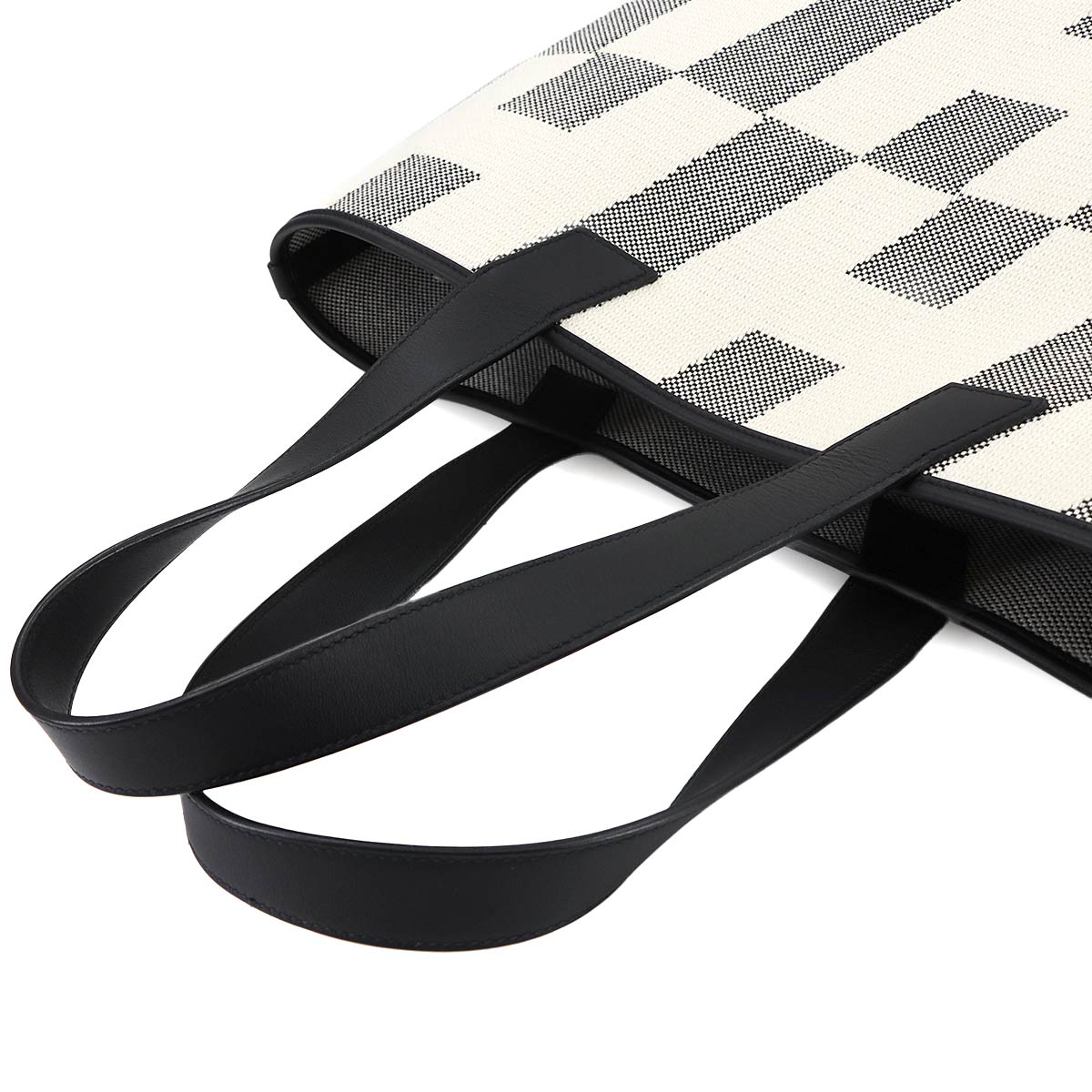 H en Biais 40 GM Tote Bag H Toilecanvas Swift Black Ecru 90280573