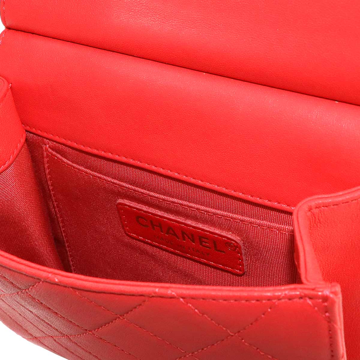 Matelasse Pearl motif Chain Shoulder Bag Leather Red Purse