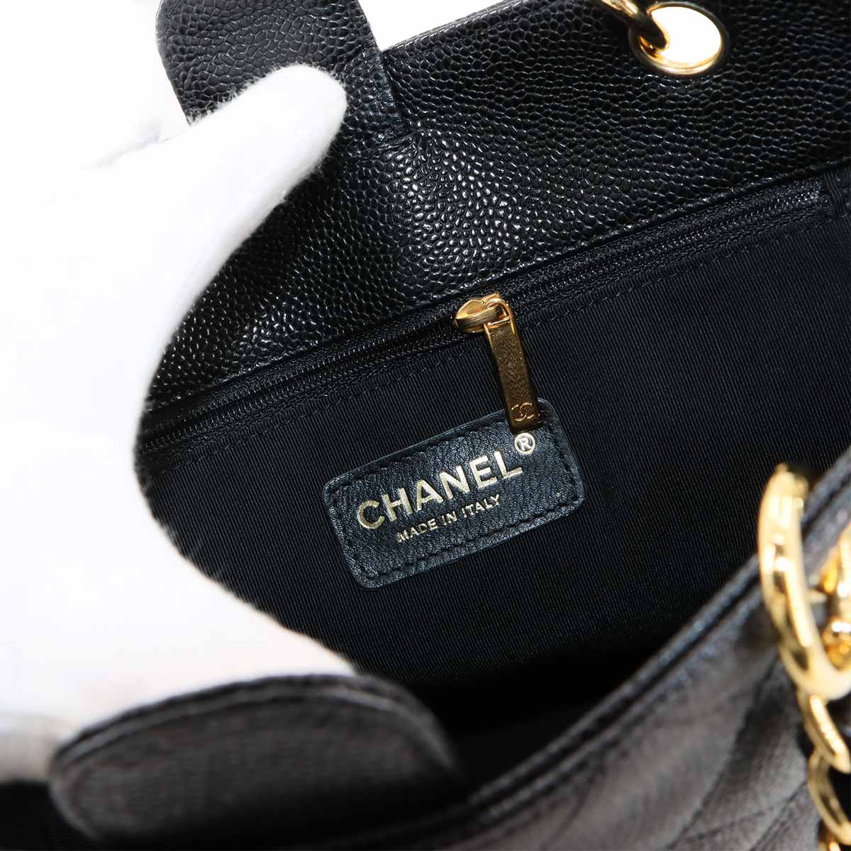 Matelasse PST Chain Tote Bag Leather Black A20994