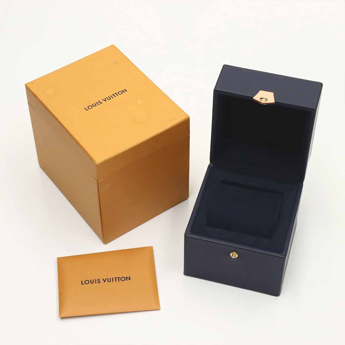 Tambour Moon Dual Time GMT QA097 Quarts Mens Watch