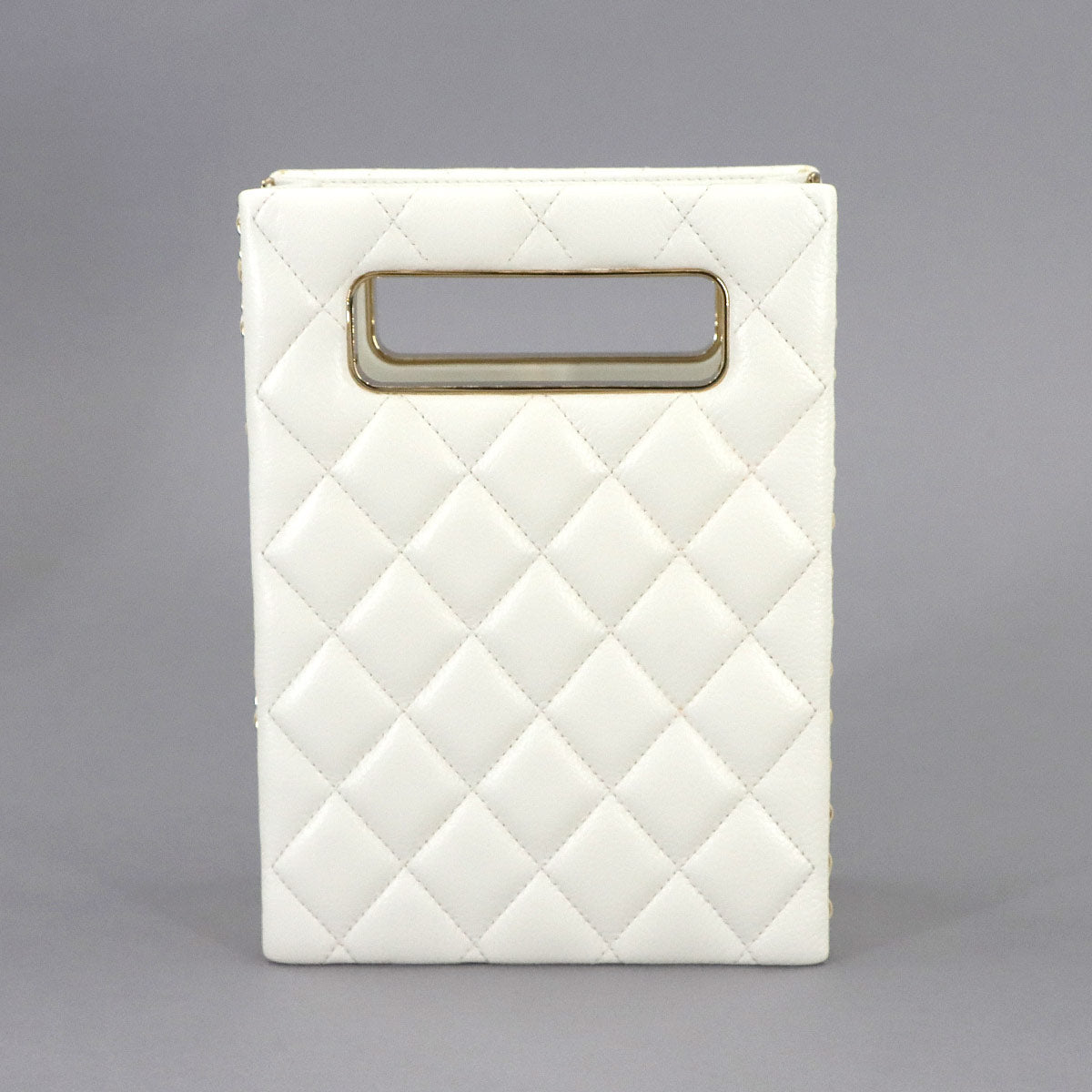 Matelasse Chain Shoulder Bag Leather White AS3314