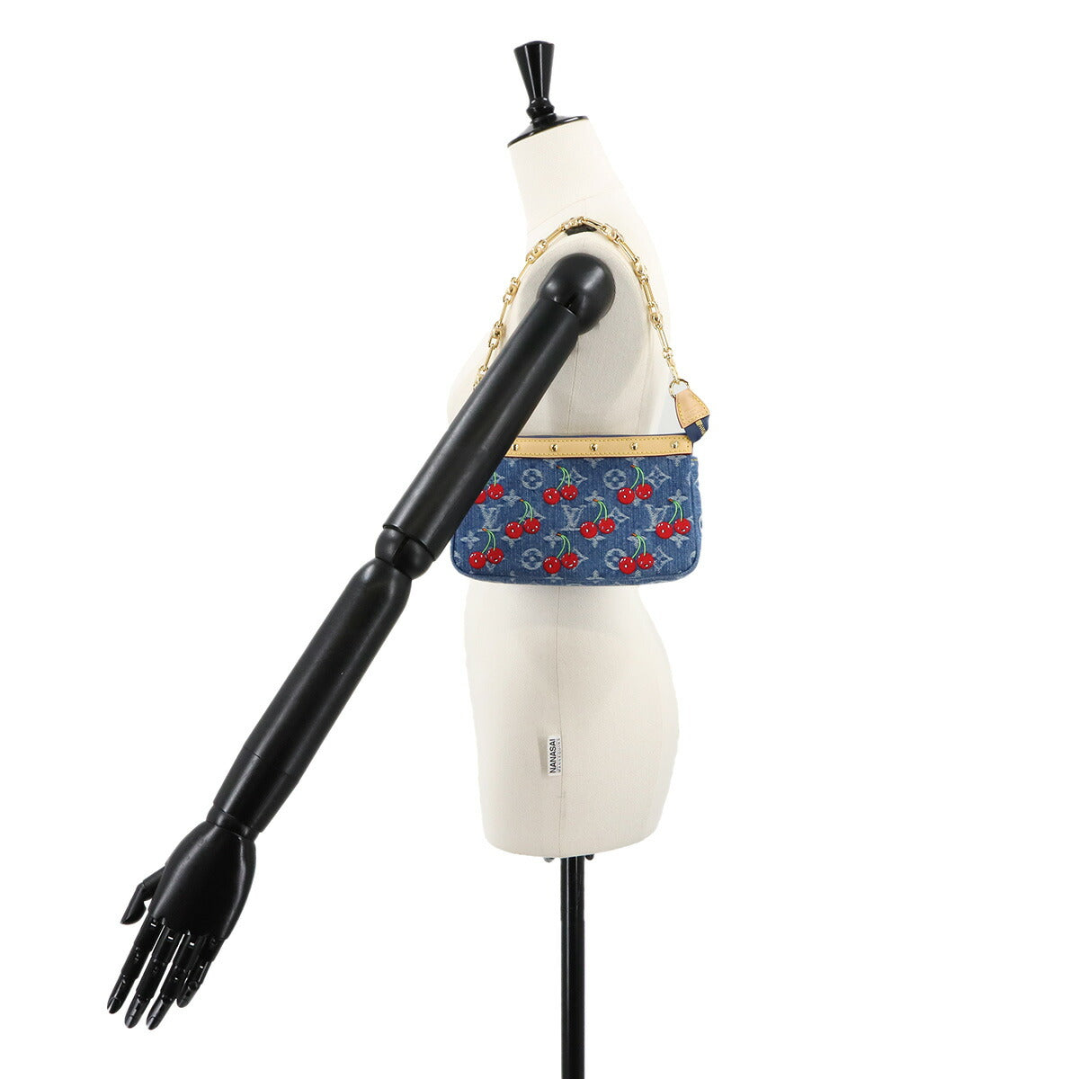 LVxTM Pochette Accessoires Hand Shoulder Bag M13994
