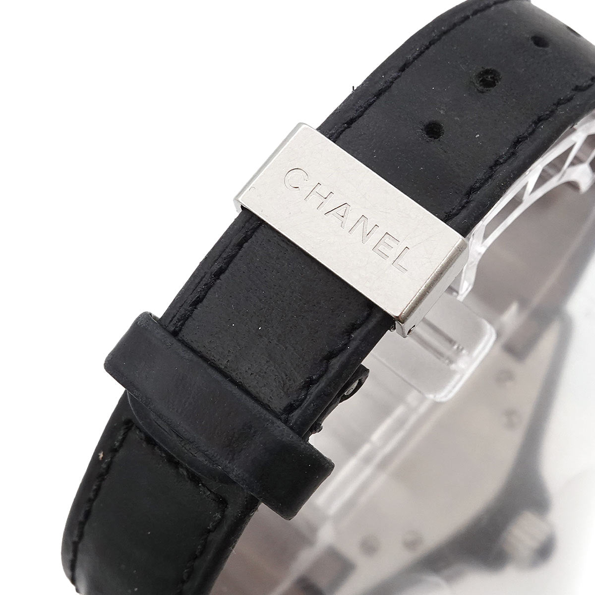 J12 33mm H0680 Quartz Date Ceramic Black Dial Ladies Watch