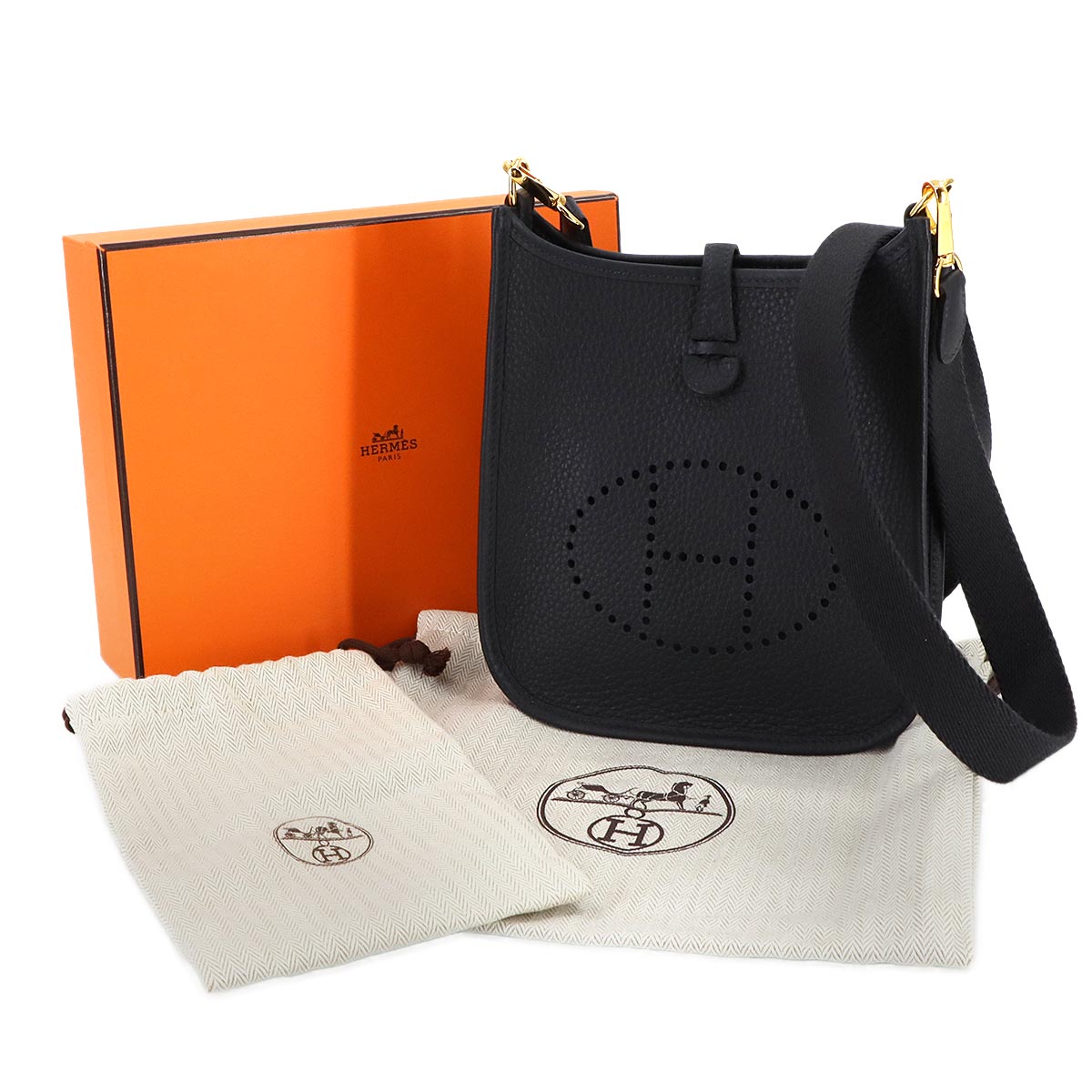 Evelyne Amazone TPM Shoulder Bag Taurillon Clemence Caban 90283739