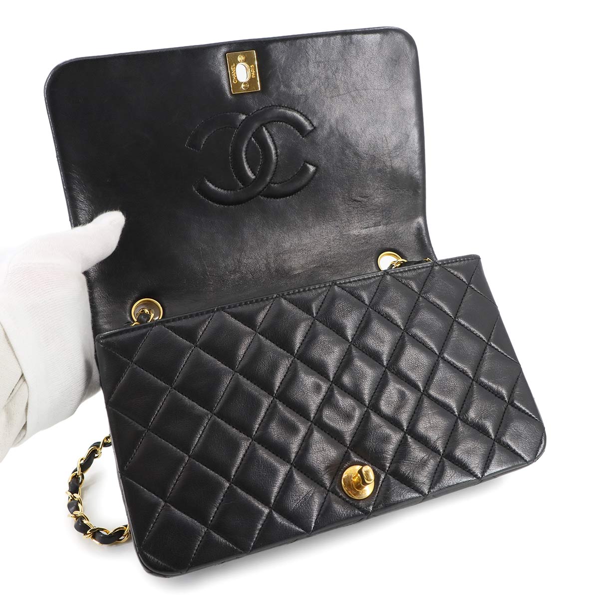 Matelasse Chain Shoulder Bag Leather Black Purse