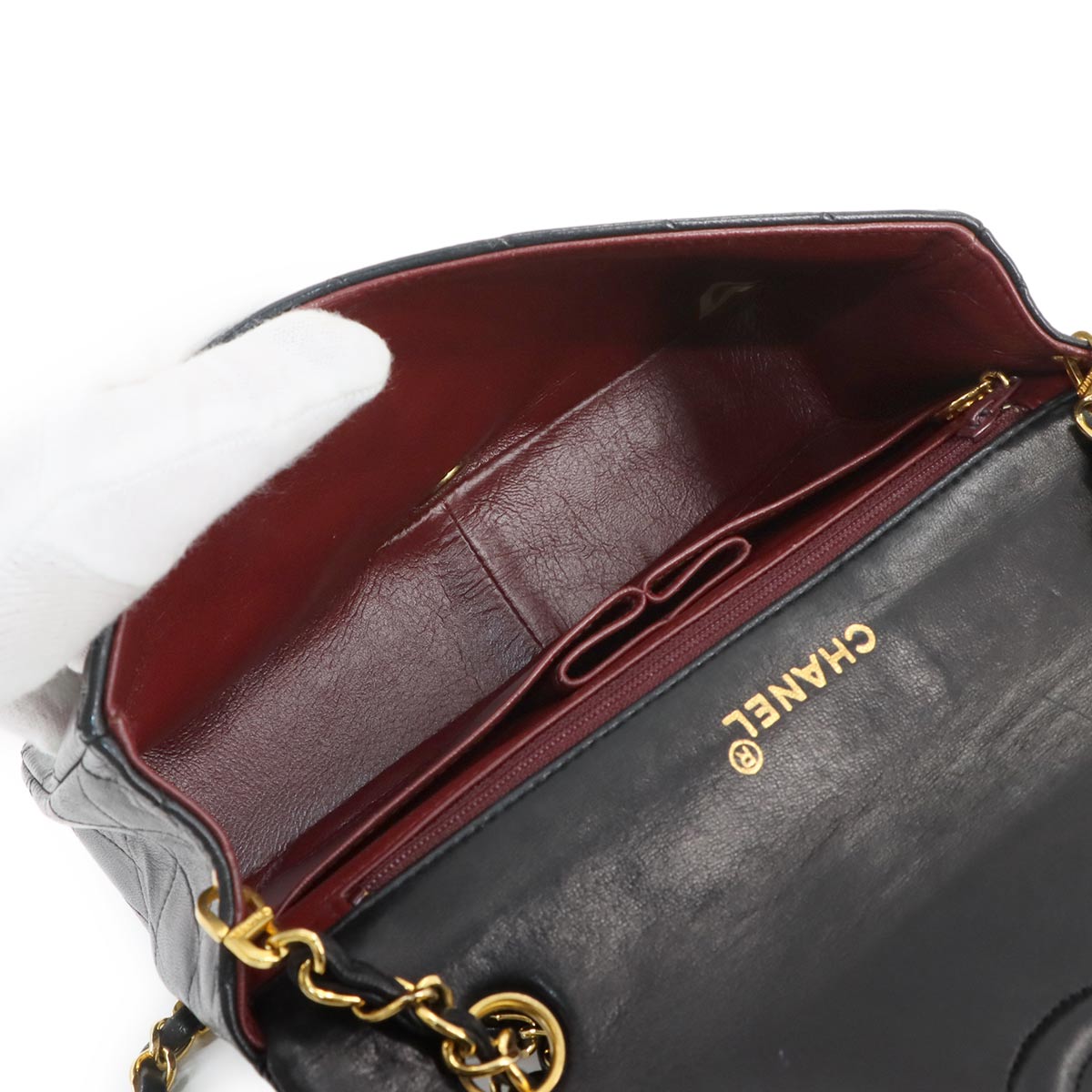 Matelasse Chain Shoulder Bag Leather Black Purse