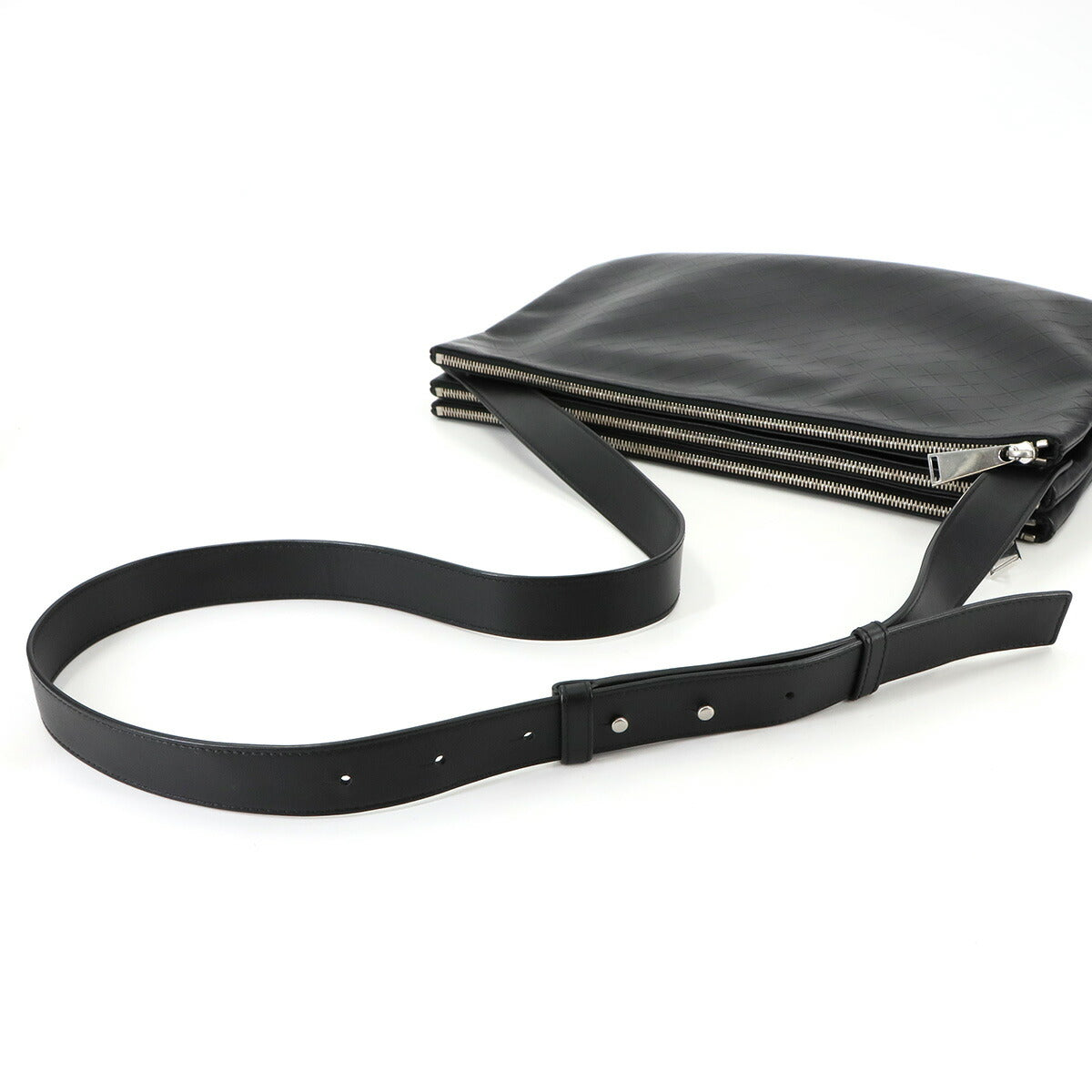 BOTTEGA VENETA Intreccio Mirage Shoulder Bag Leather Black Purse