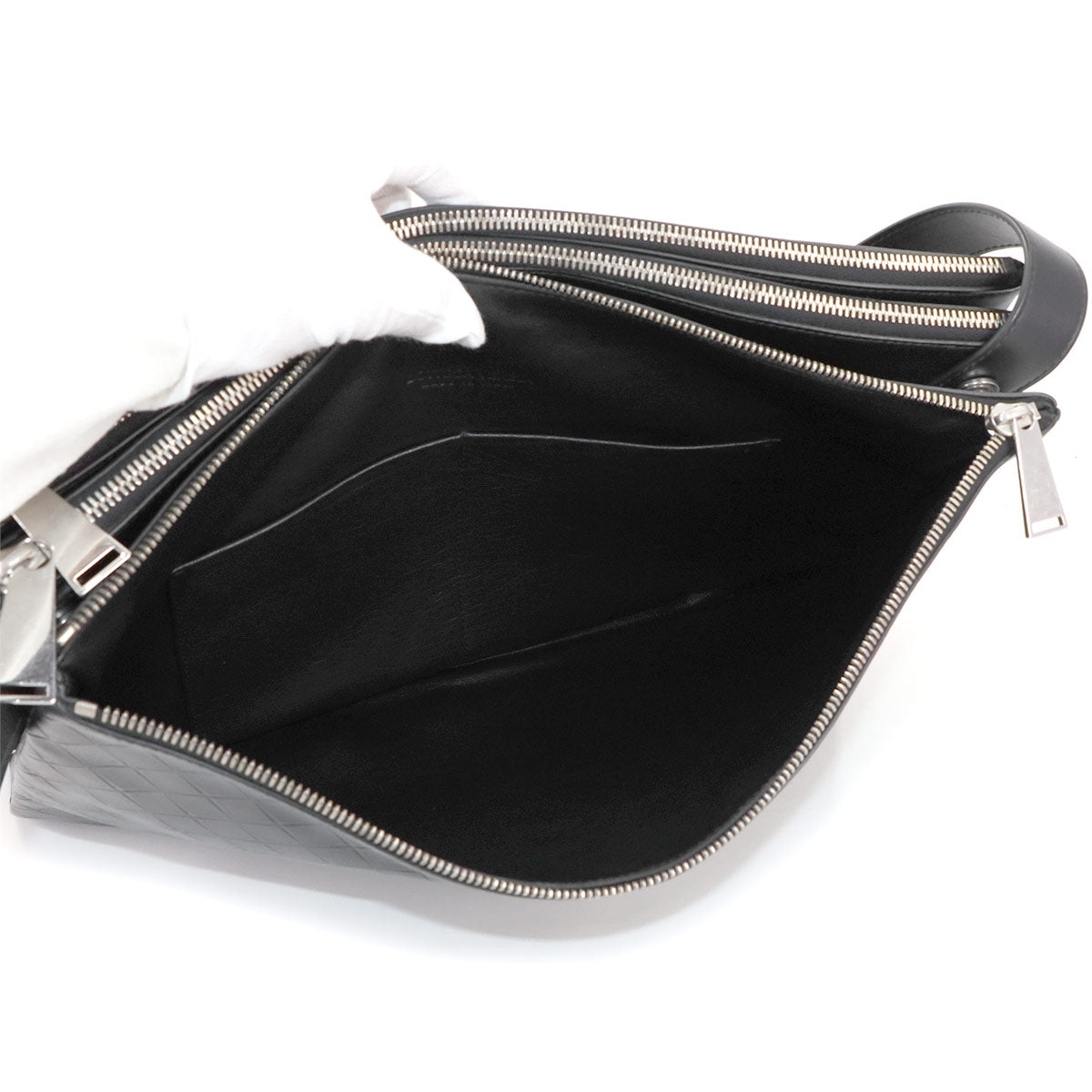 BOTTEGA VENETA Intreccio Mirage Shoulder Bag Leather Black Purse