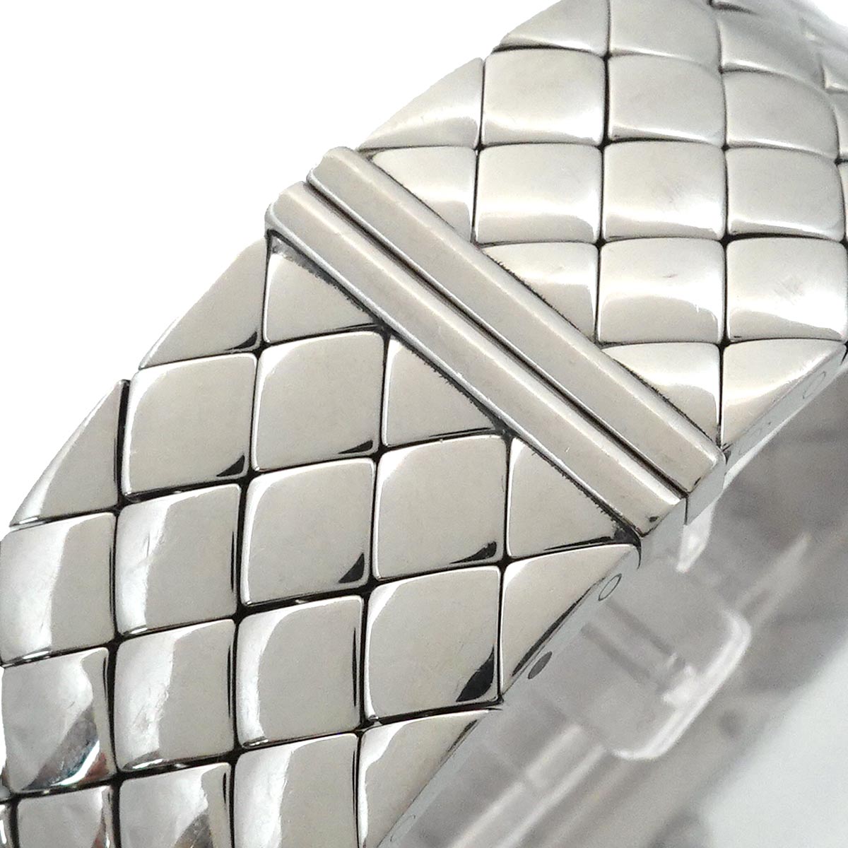 Matelasse H0009 Quartz Black Dial Ladies Wrist Watch