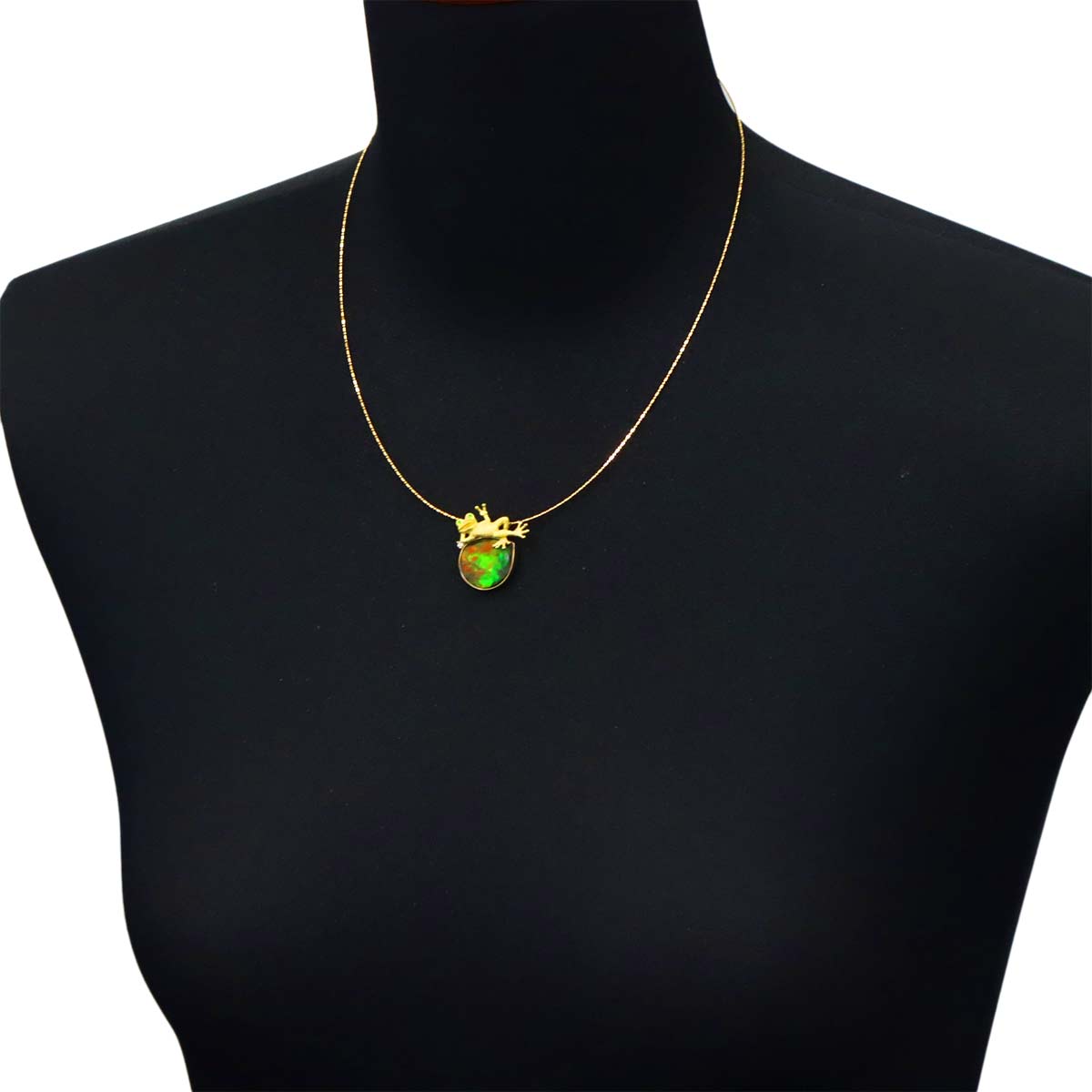 Ammolite 6.39 Diamond 0.02ct Granet 0.01ct Necklace 18K Yellow Gold 750