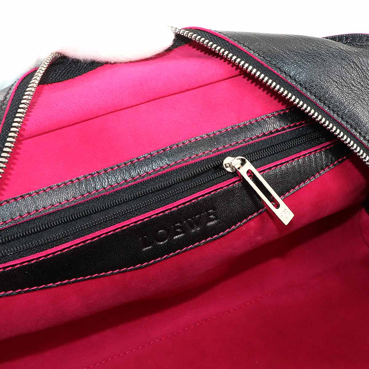 Amazona 28 Hand Bag Leather Black Pink 311.58.001 Anagram Purse