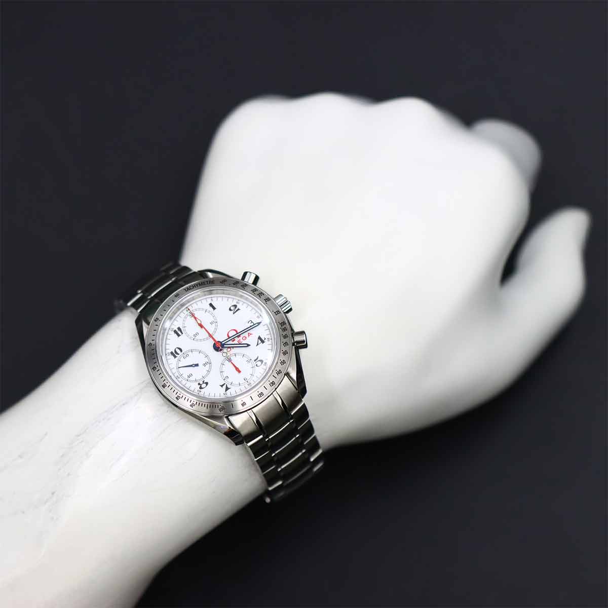 Speedmaster 323 10 40 40 04 001 Olympic White Dial Mens