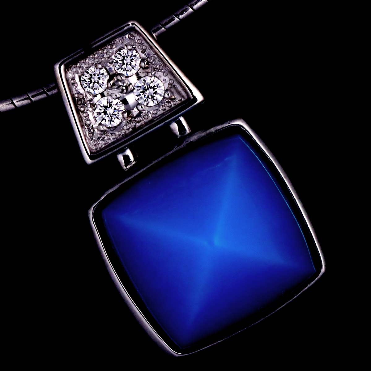 Turquoise Diamond 0.03ct Necklace 18K WG 750