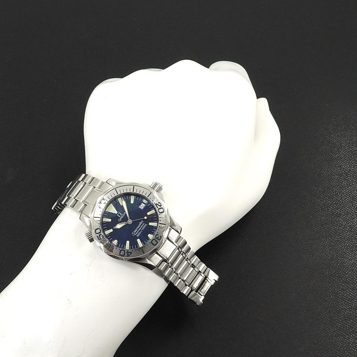 Seamaster Professional 300m 2263.80 Quartz Date Boys Watch