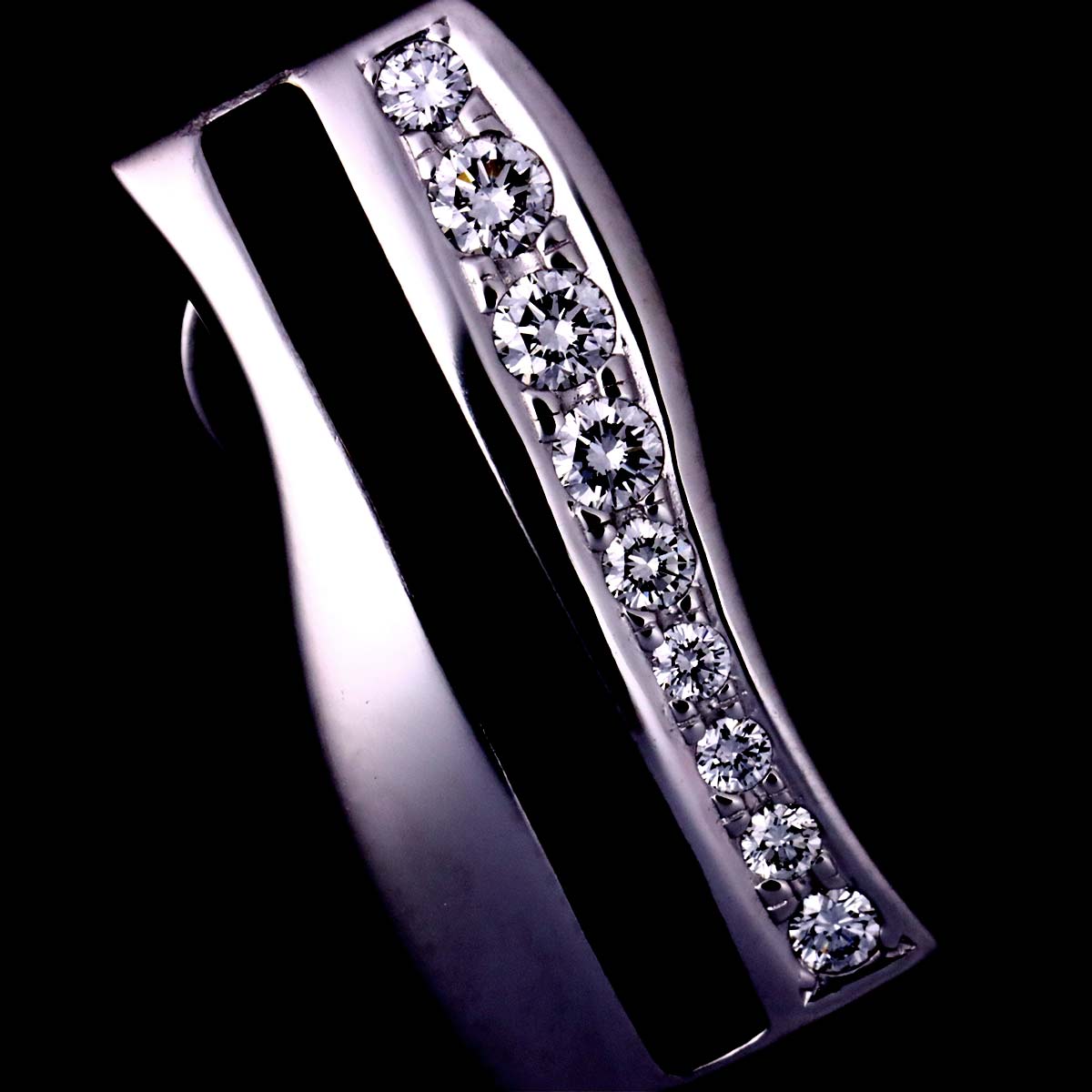 Diamond 0.15ct/0.15ct Onyx Earrings Clip on 18K White Gold 750