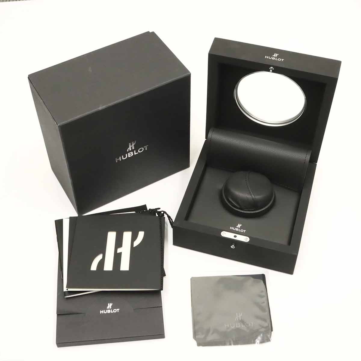 Big bang Integrated All Black 451 CX 1140 CX Automatic Mens